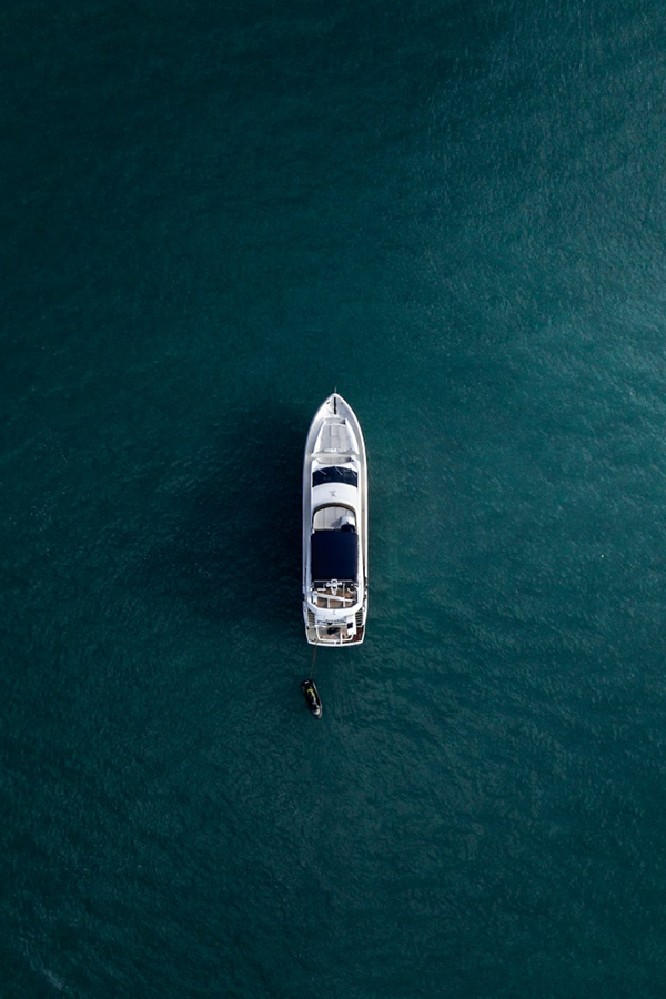 Curated visual reference: Beginners Guide To Luxury Reference: Beginner S Guide To Luxury Yachts